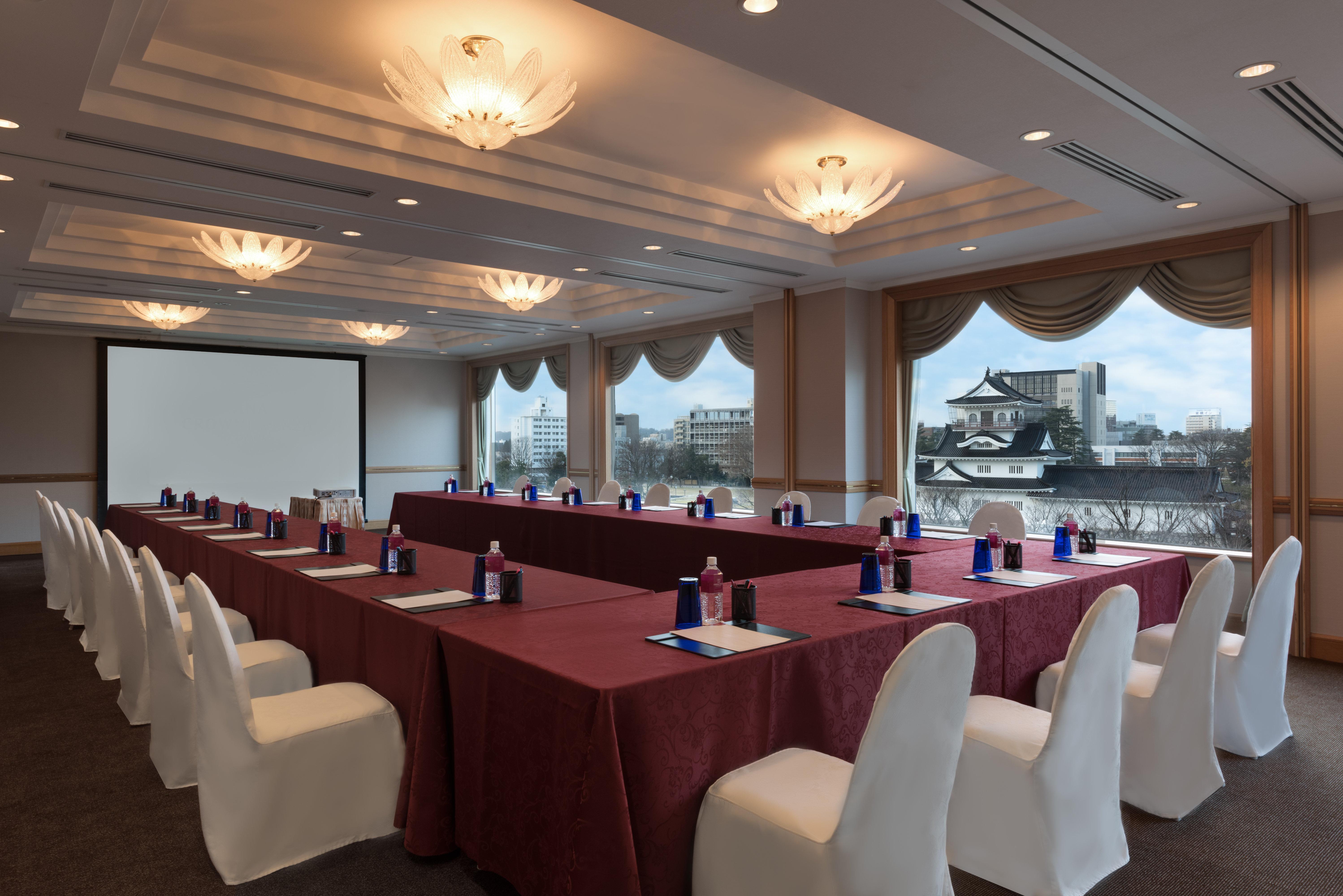 Ana Crowne Plaza Toyama By Ihg Hotel Buitenkant foto