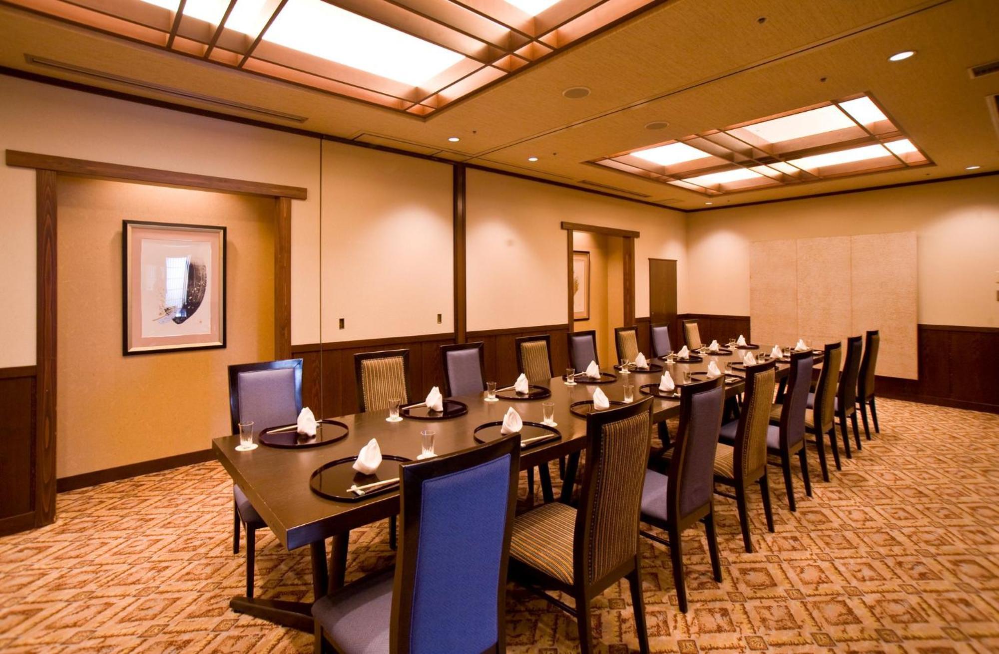 Ana Crowne Plaza Toyama By Ihg Hotel Buitenkant foto